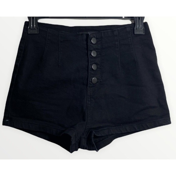 Forever 21 Junior Women's High Waisted Shorts Size Small Black Button Front - Picture 1 of 6